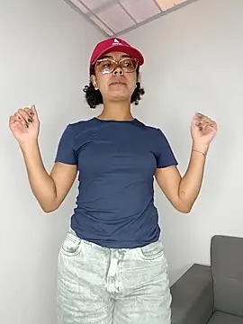   VioletaHeaven   online show from February 14, 10:10 pm