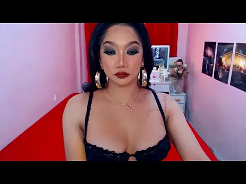 UrScreenGoddess online show from March 13, 11:10 pm