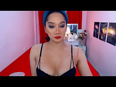 UrScreenGoddess online show from March 14, 11:33 pm