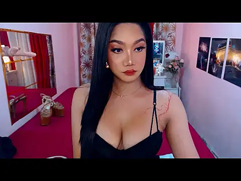 Snapshot of UrScreenGoddess chatting on June 8, 12:16 am UrScreenGoddess online show from June 8, 12:16 am