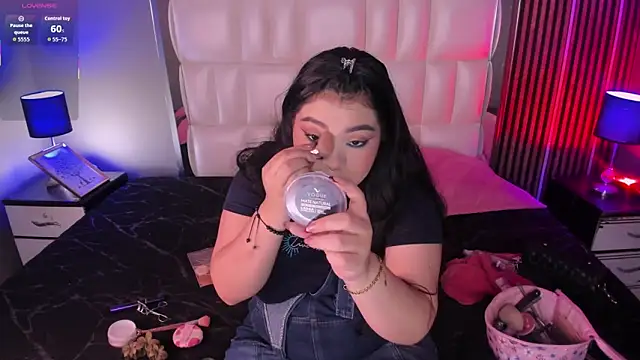 xCharlotte 20 online show from February 16, 8:18 pm