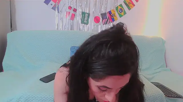 Erzsi-Moon online show from March 28, 2:29 pm