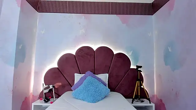 carohornyy online show from December 1, 11:44 am