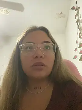 Lindalatina2001 online show from March 27, 11:38 pm