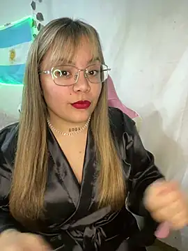 Lindalatina2001 online show from July 23, 11:00 pm