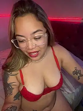 Lindalatina2001 online show from February 27, 1:28 am