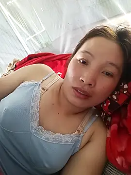 Evelyn-n online show from December 19, 5:10 am