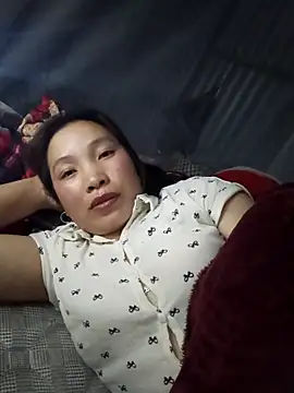 Evelyn-n online show from March 11, 1:05 pm