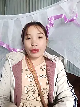 Evelyn-n online show from December 14, 2:29 am