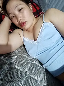 Evelyn-n online show from February 16, 1:43 pm