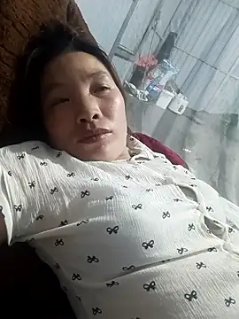 Evelyn-n online show from March 31, 1:57 pm