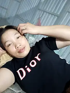 Evelyn-n online show from April 2, 5:30 pm