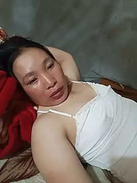 Evelyn-n online show from June 13, 1:42 pm