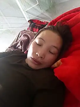 Evelyn-n online show from December 17, 6:07 am