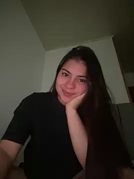 Snapshot of camilita_1820 chatting on May 7, 2:16 am camilita 1820 online show from May 7, 2:16 am