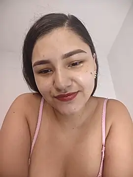 Julia-Blair online show from March 12, 4:44 pm