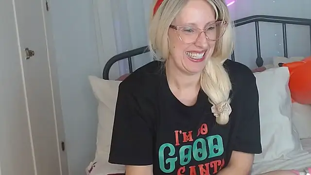 Katina-LoveJoy online show from December 21, 2:46 am