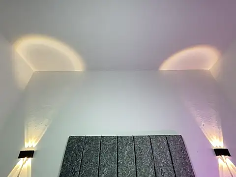 Mia Allenn online show from April 15, 7:58 pm