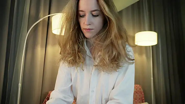 SoftDreamer online show from December 3, 3:00 pm