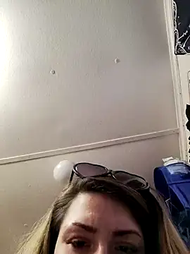 xKittenPawz online show from January 18, 10:57 pm