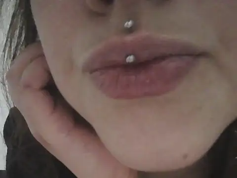 Darkytah online show from December 2, 6:15 am