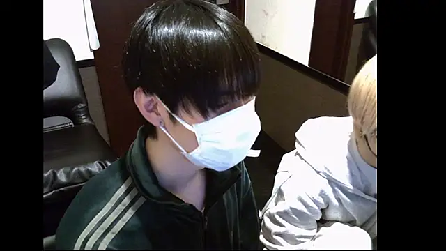 huto 0513 online show from January 11, 12:12 pm