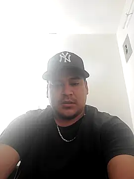 Snapshot of LoveTJ664 chatting on December 21, 10:32 pm LoveTJ664 online show from December 21, 10:32 pm