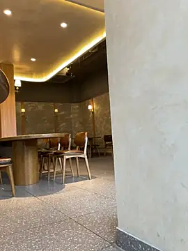 Snapshot of Aiko-Office chatting on February 4, 1:33 am Aiko-Office online show from February 4, 1:33 am