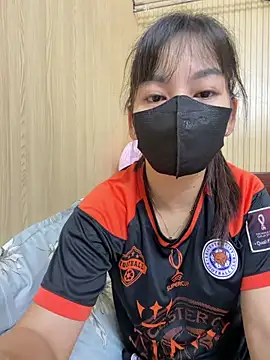 MintShow18 online show from May 24, 12:05 pm