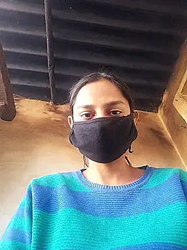 Snapshot of cutegirlm chatting on February 5, 6:31 am cutegirlm online show from February 5, 6:31 am