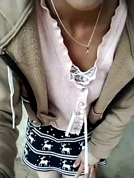 iam-eli online show from February 8, 12:30 am