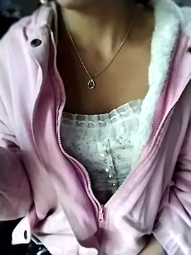 iam-eli online show from February 12, 12:43 am