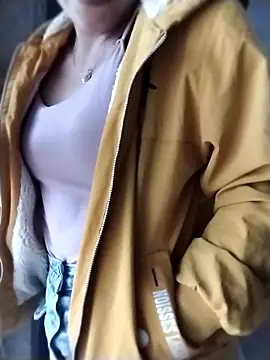 iam-eli online show from February 2, 1:04 am