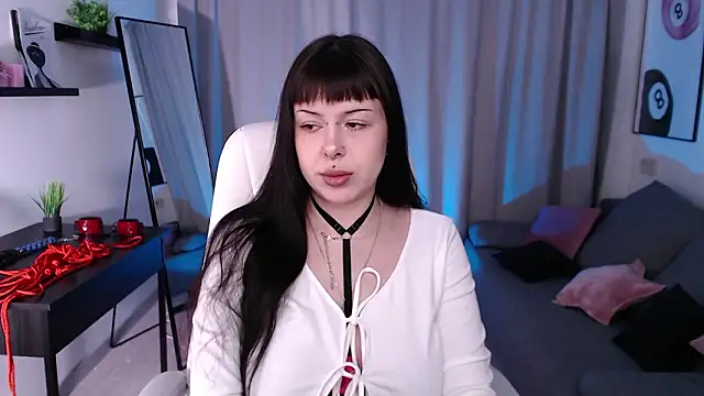 Eliza Bennet online show from February 13, 7:41 am