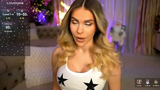 ChloeVelvetx online show from December 22, 10:43 pm