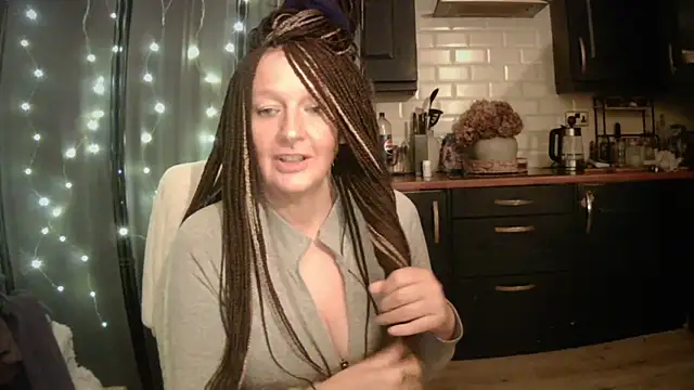 pixxiexo online show from December 23, 2:33 am