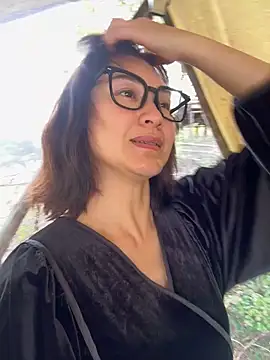 A-ZJunn online show from March 7, 7:48 am