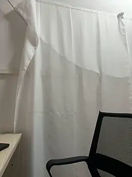 A-ZJunn online show from March 6, 12:44 pm