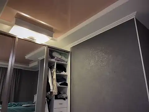 lilXdomii online show from December 18, 11:03 am