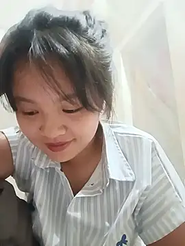 Snapshot of Pretty-haert chatting on July 10, 7:03 pm Pretty-haert online show from July 10, 7:03 pm