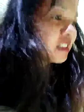 Snapshot of Pretty-haert chatting on June 8, 1:33 pm Pretty-haert online show from June 8, 1:33 pm