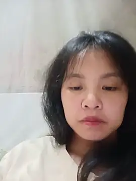 Snapshot of Pretty-haert chatting on May 19, 2:35 pm Pretty-haert online show from May 19, 2:35 pm