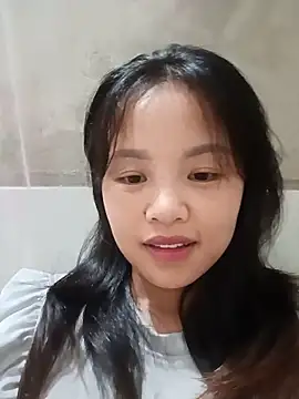 Snapshot of Pretty-haert chatting on June 18, 3:49 am Pretty-haert online show from June 18, 3:49 am