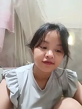 Snapshot of Pretty-haert chatting on June 8, 1:28 am Pretty-haert online show from June 8, 1:28 am