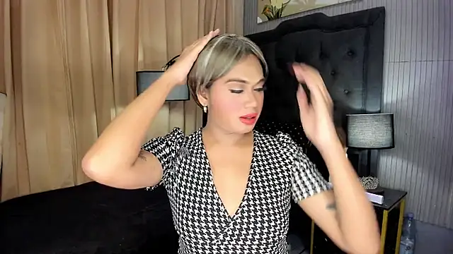 asianhugecockjulia online show from March 16, 5:59 pm