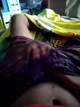 Snapshot of osc-sengom21 chatting on December 1, 2:51 pm osc-sengom21 online show from December 1, 2:51 pm