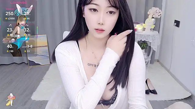 Xania xx online show from February 10, 9:14 pm