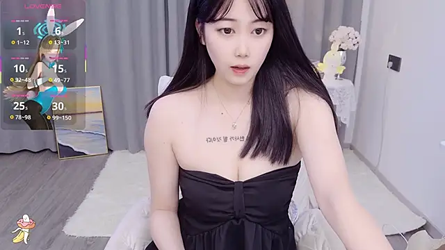 Xania xx online show from January 13, 8:24 pm