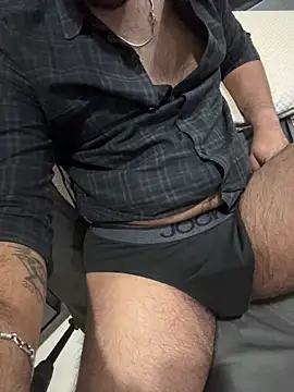 BlahNextDoor online show from December 18, 7:07 pm