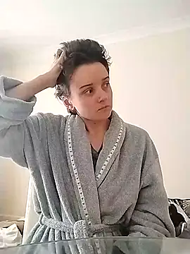 Amy01112 online show from April 17, 11:24 am